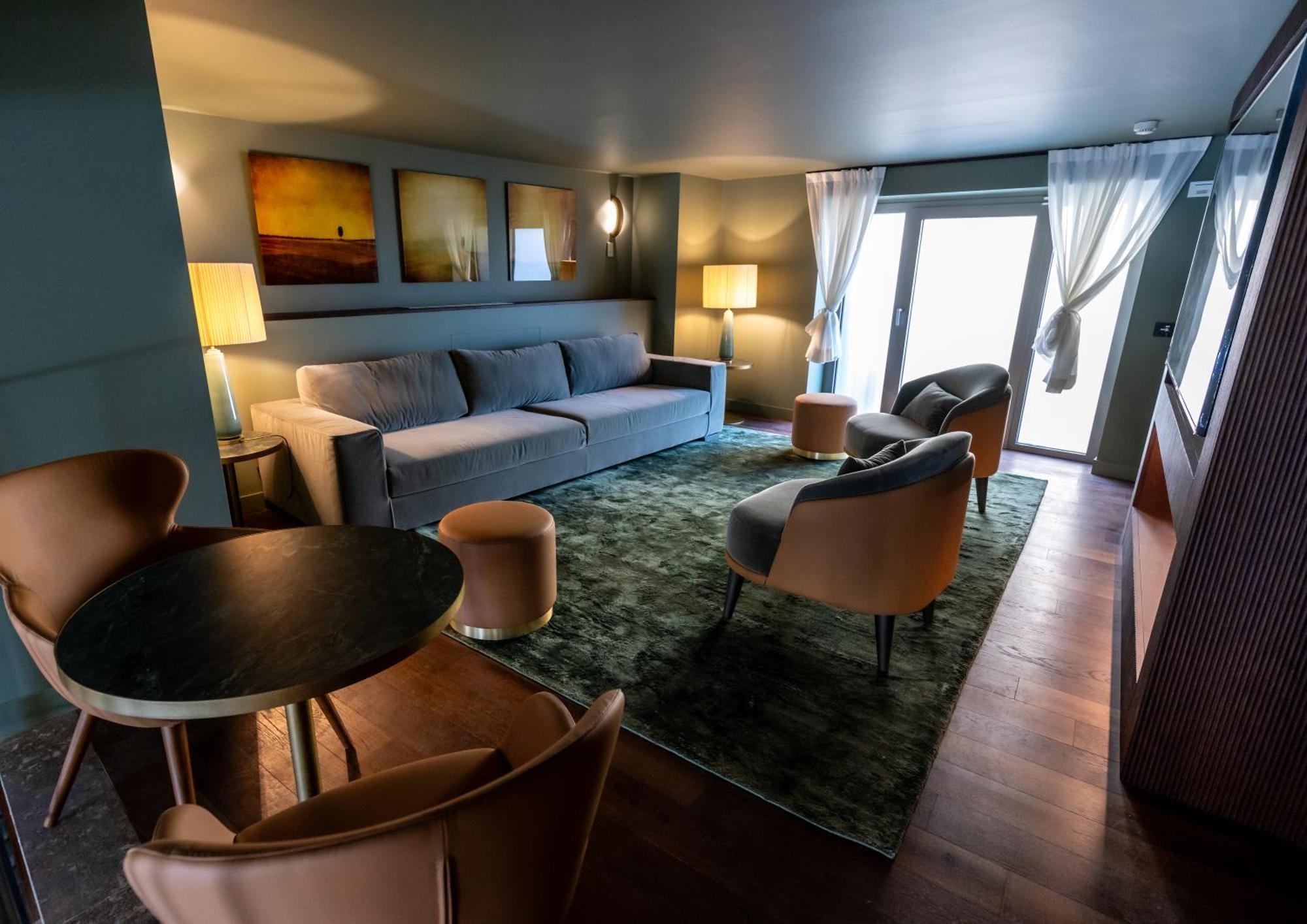 Columbus Urban Resort فلورنس المظهر الخارجي الصورة A suite at the Hotel