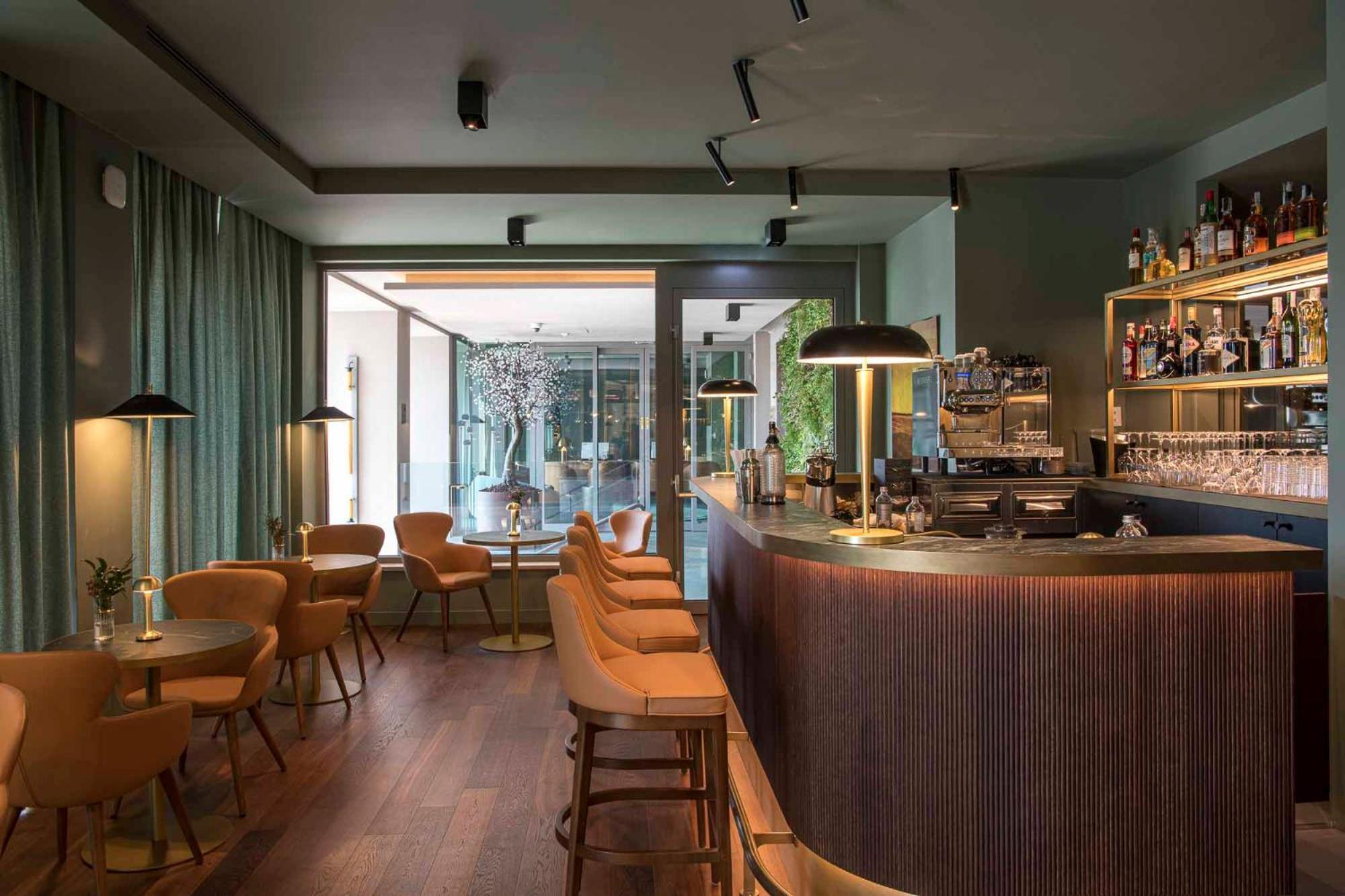 Columbus Urban Resort فلورنس المظهر الخارجي الصورة The bar at the Hotel