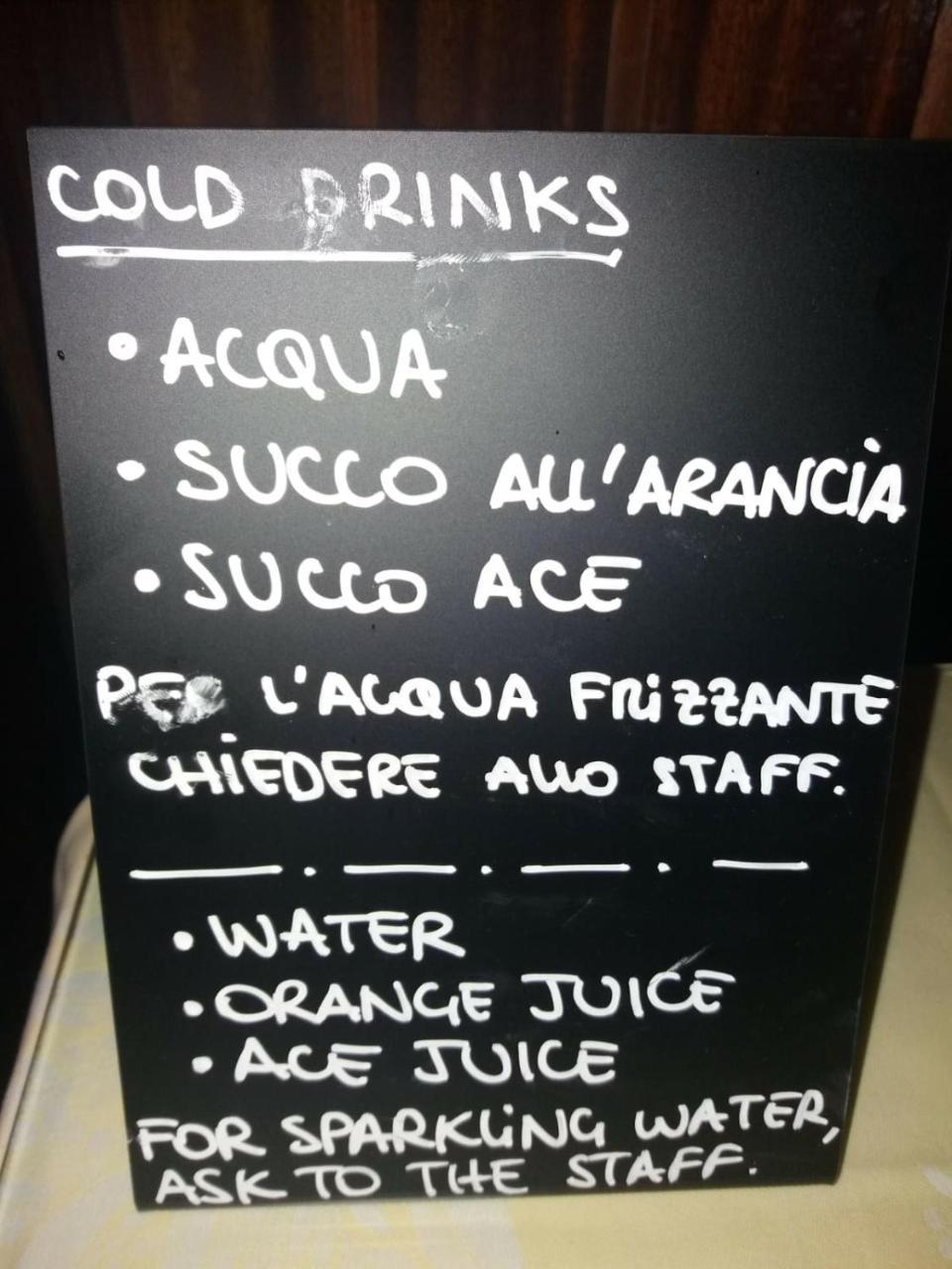 Columbus Urban Resort فلورنس المظهر الخارجي الصورة Menu in Italian and English