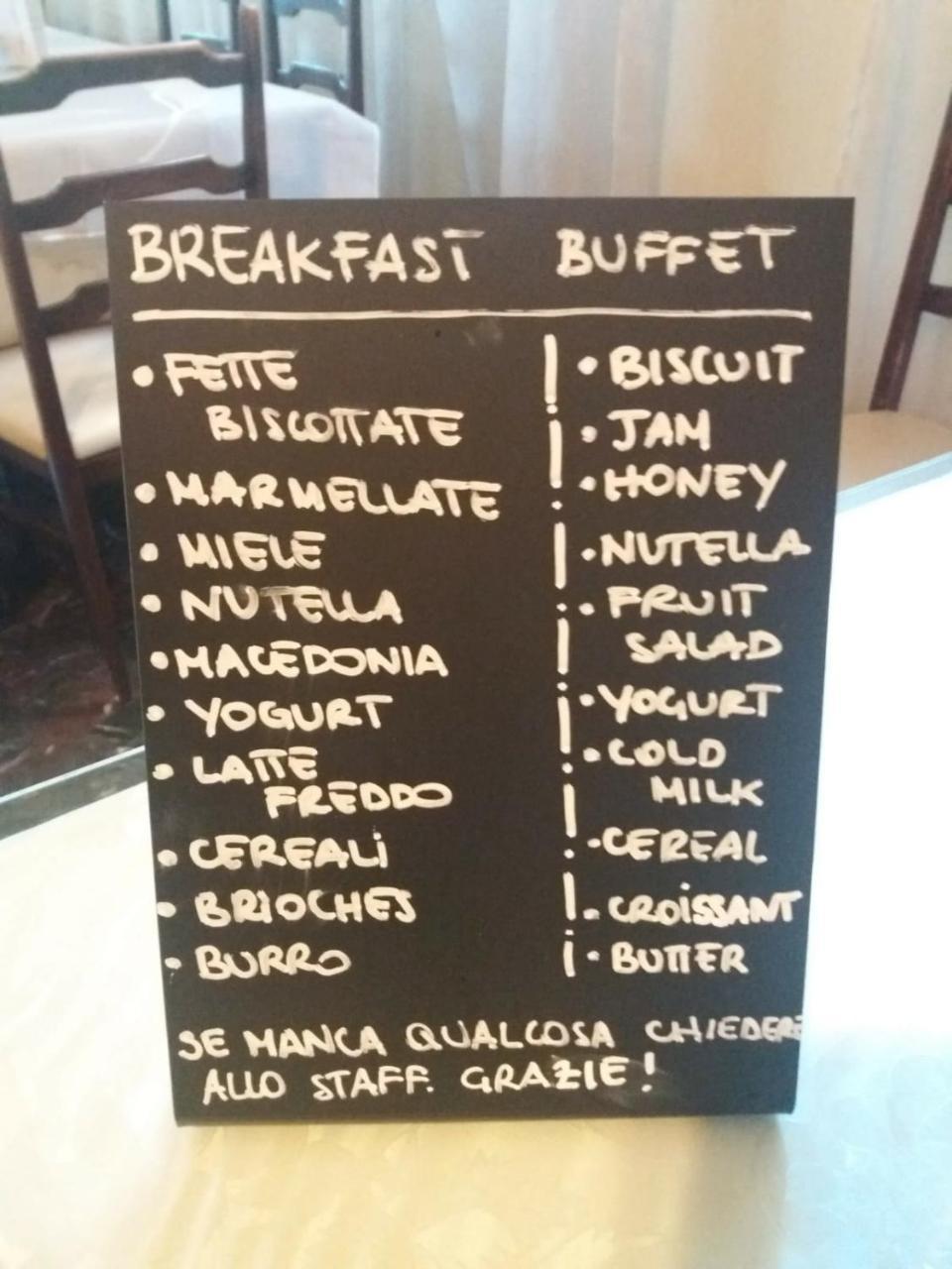 Columbus Urban Resort فلورنس المظهر الخارجي الصورة Menu at a French bakery