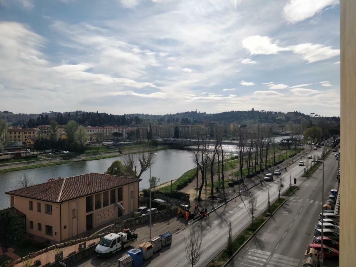 Columbus Urban Resort فلورنس المظهر الخارجي الصورة The river in Périgueux