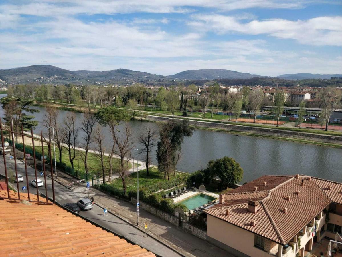 Columbus Urban Resort فلورنس المظهر الخارجي الصورة The river Arno near Pistoia